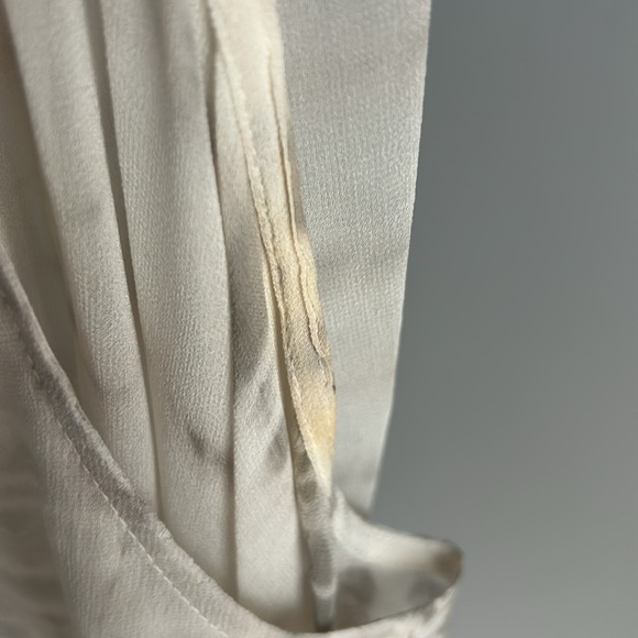 MAGGIE WARD Women's Cream Sheer Drape Neck Sleeveless Top Size S - Picture 5 of 11